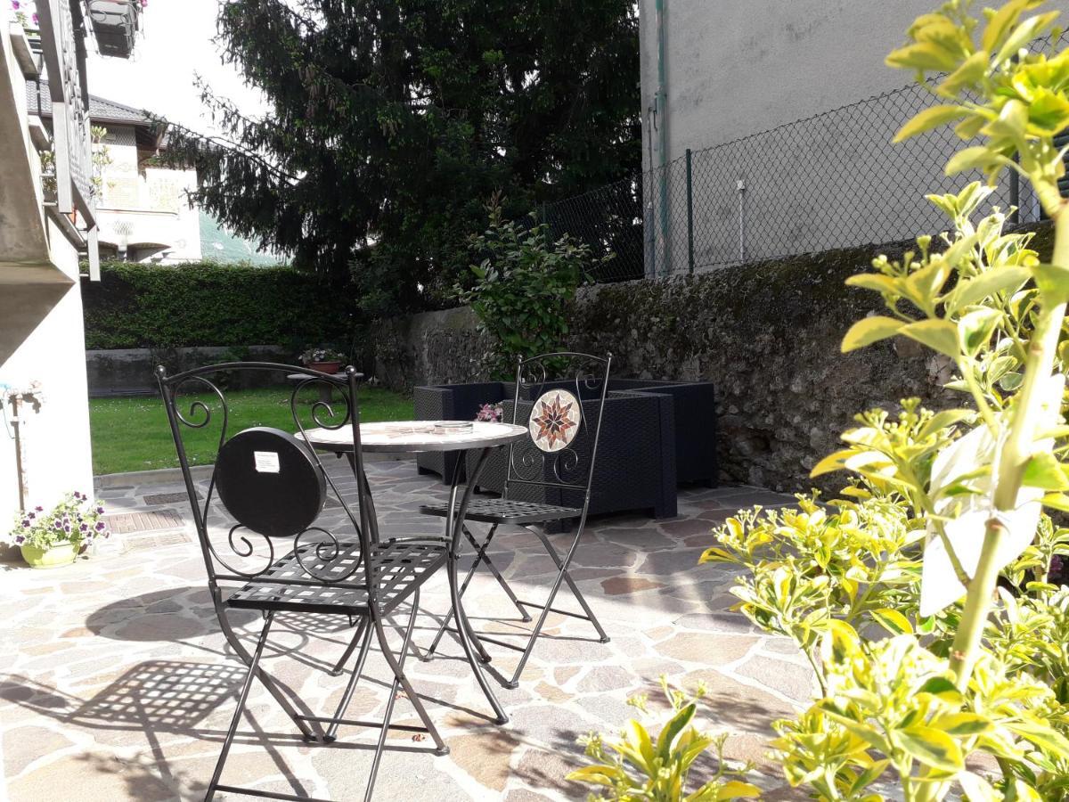 Casa Liberty Hotel Mandello del Lario Exterior foto